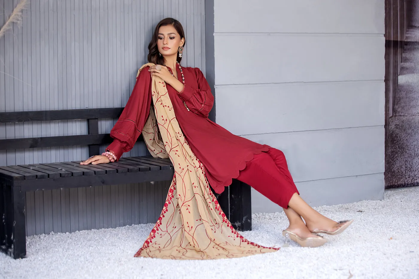 Winter Ready to Wear 3 Pcs Embroidered Dopatta Dress by Gulwarun 06