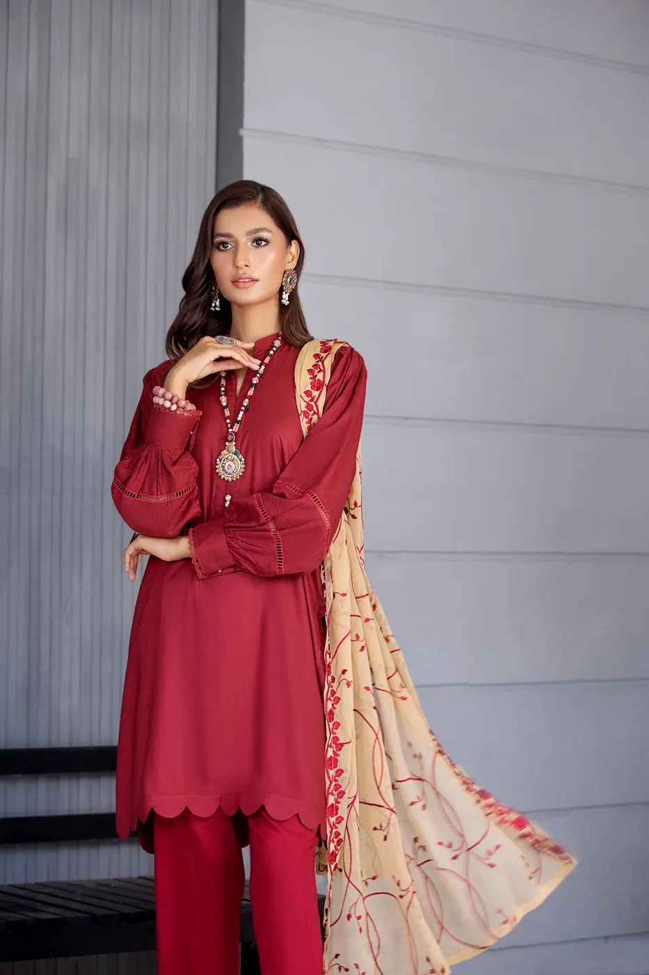 Winter Ready to Wear 3 Pcs Embroidered Dopatta Dress by Gulwarun 06