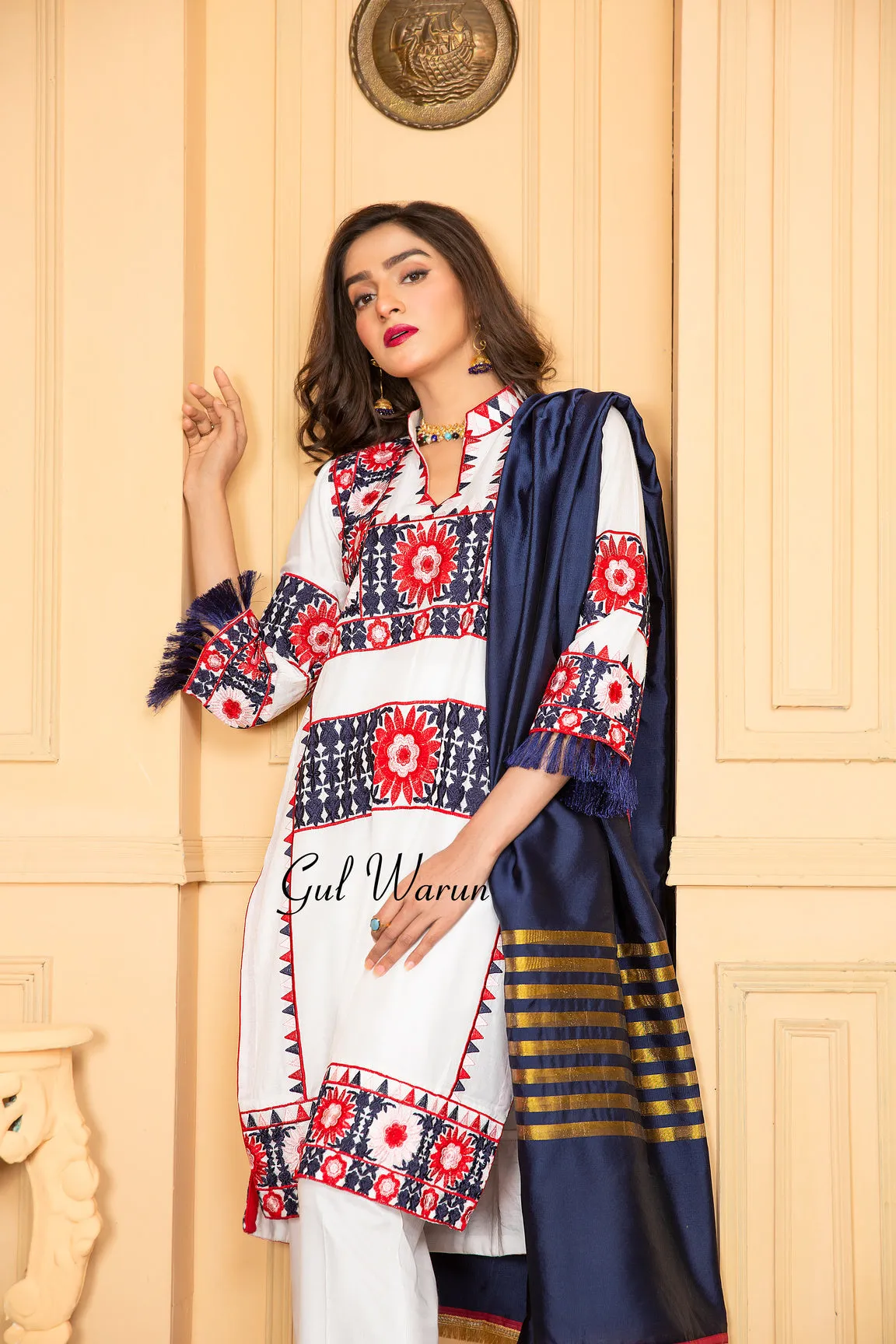 Winter Ready to Wear Embroidered Collection by Gulwarun 02